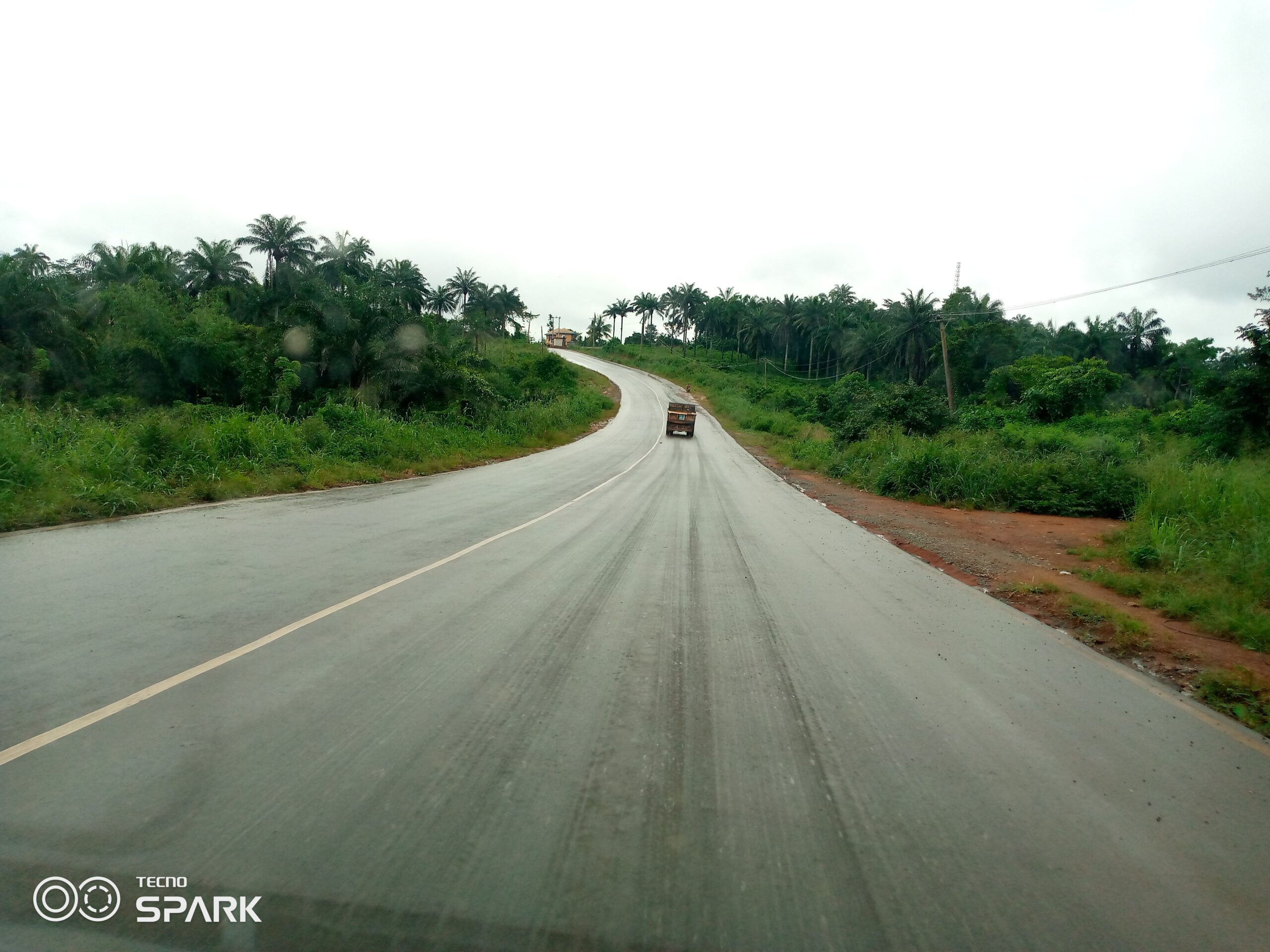 Reactions Trail Uzodimma’s Repair of Owerri/Okigwe Road