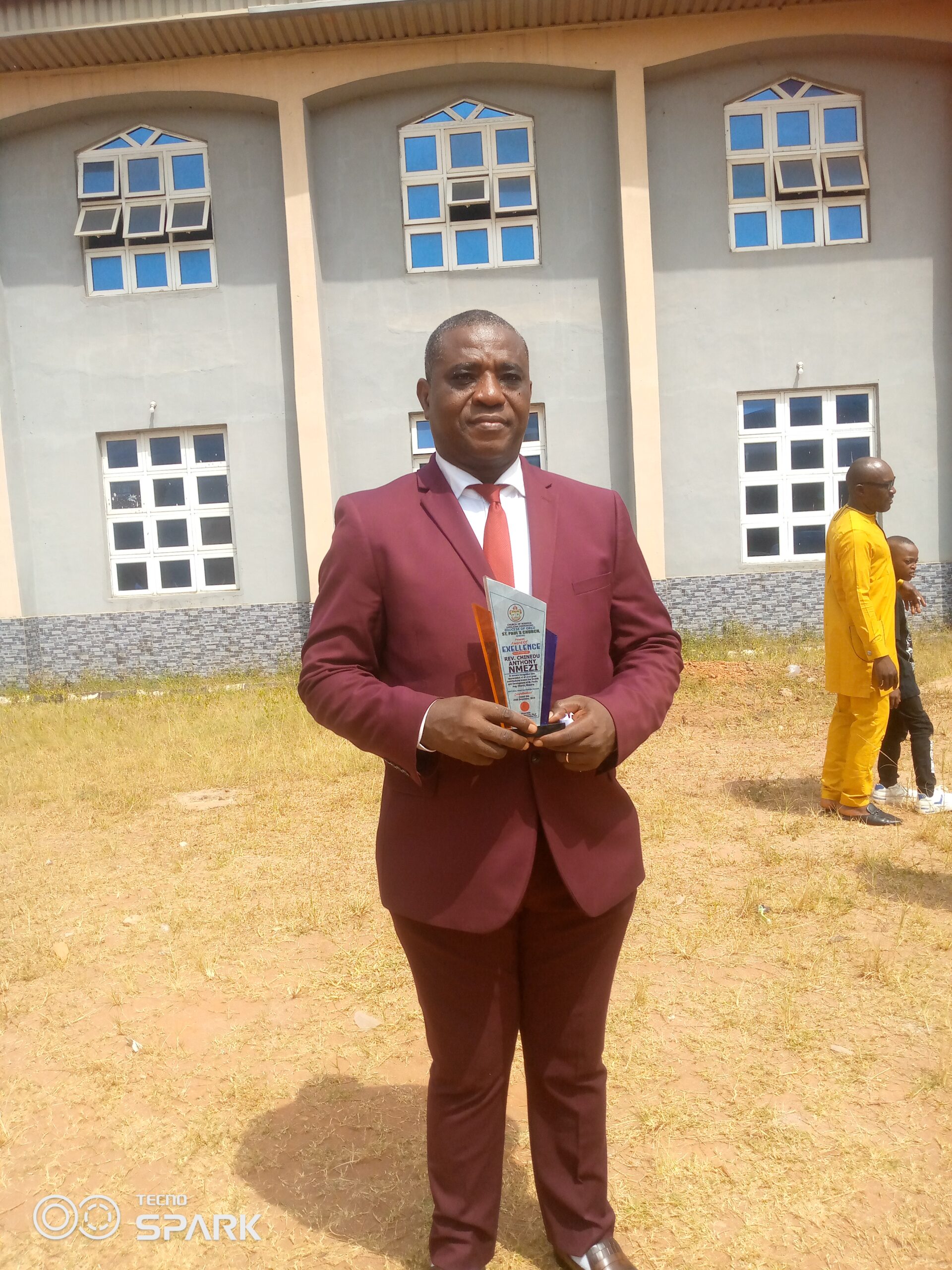 ANGLICAN CHURCH HONOURS REV CHINEDU NMEZI WITH AWARD